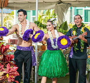 hula performers