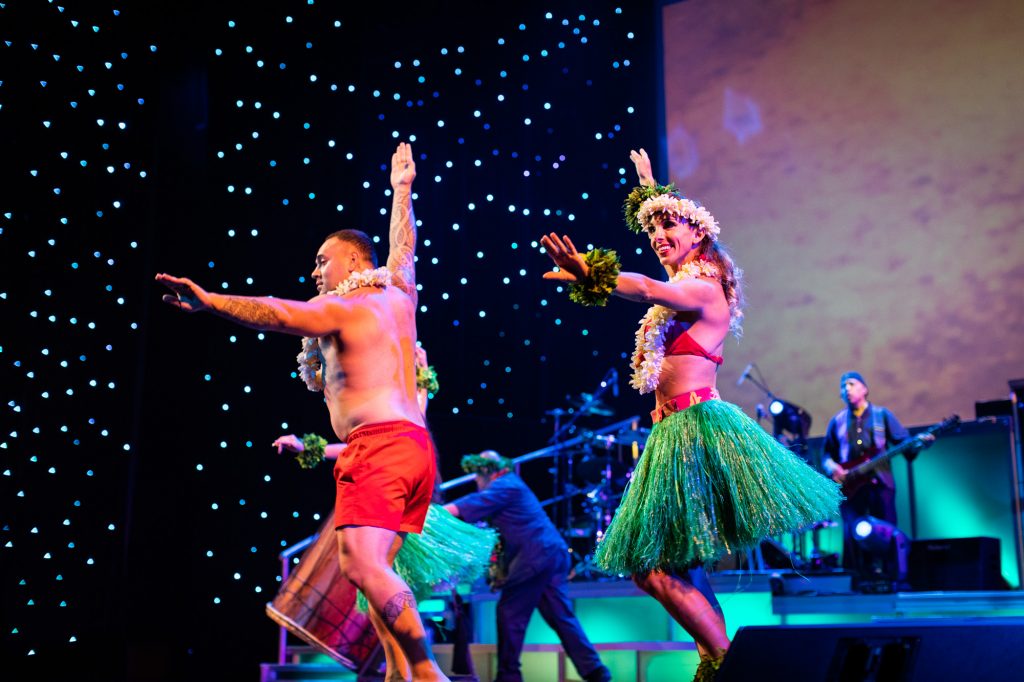 Hawaiian Dancers